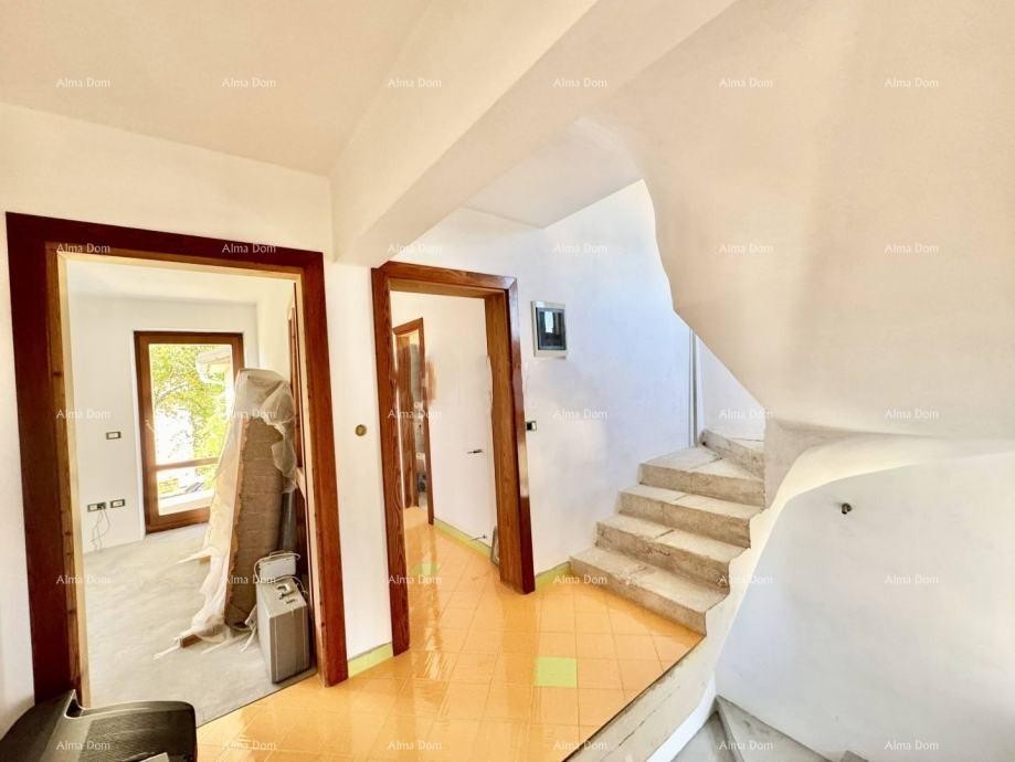 Hiša 246 m² z dvoriščem – Pomer 10