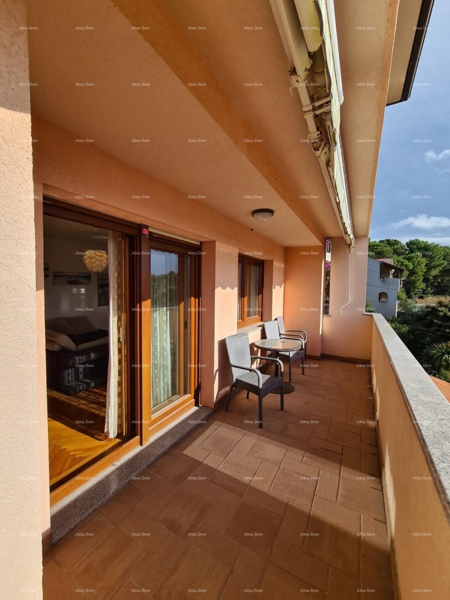 Пула. Зеленикa! Самостоятельный дом! 50 метров до пляжа! Вид на море! 34