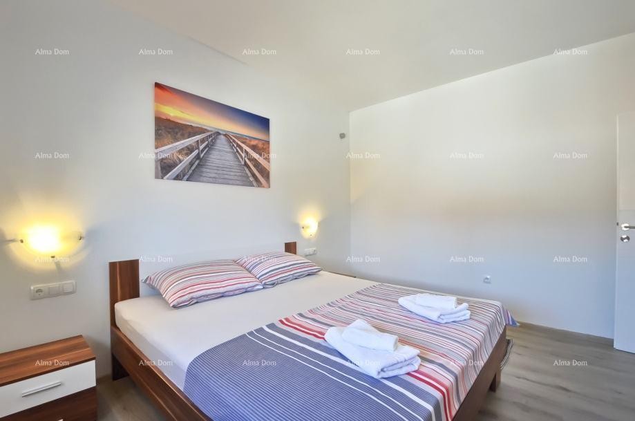 Prodaja dvoetažnega stanovanja z velikim vrtom in garažo, Ližnjan! 19