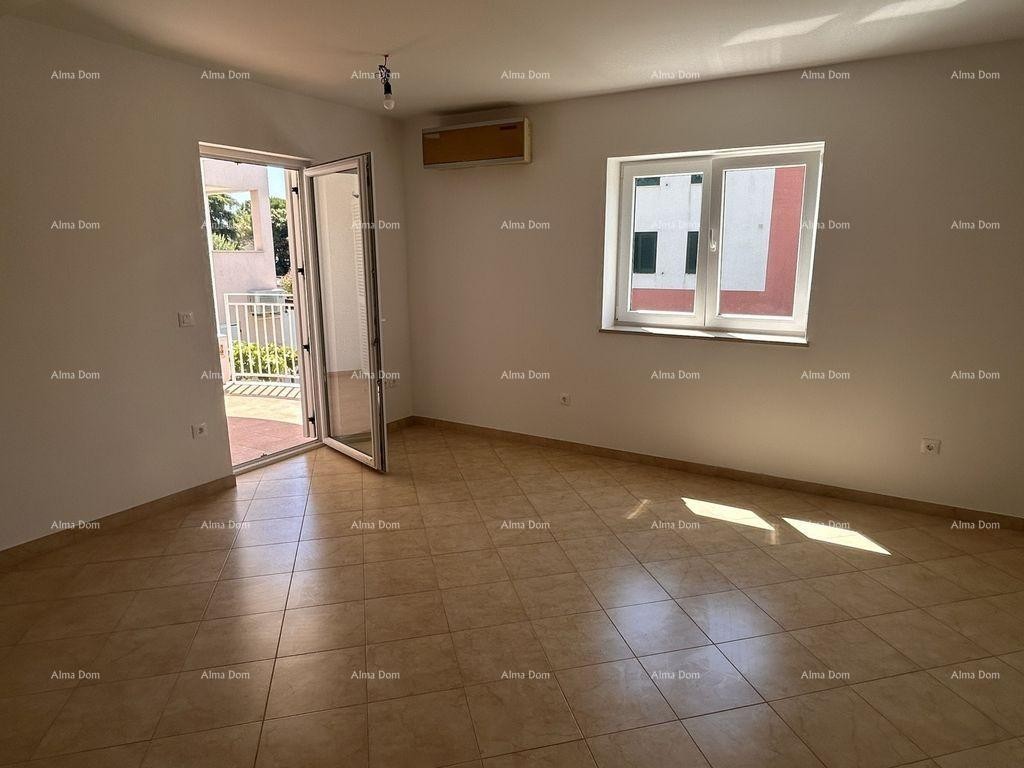 Novigrad – spacious four-bedroom apartment, 76 m², 200 m from the sea and Karpinjan beach 4