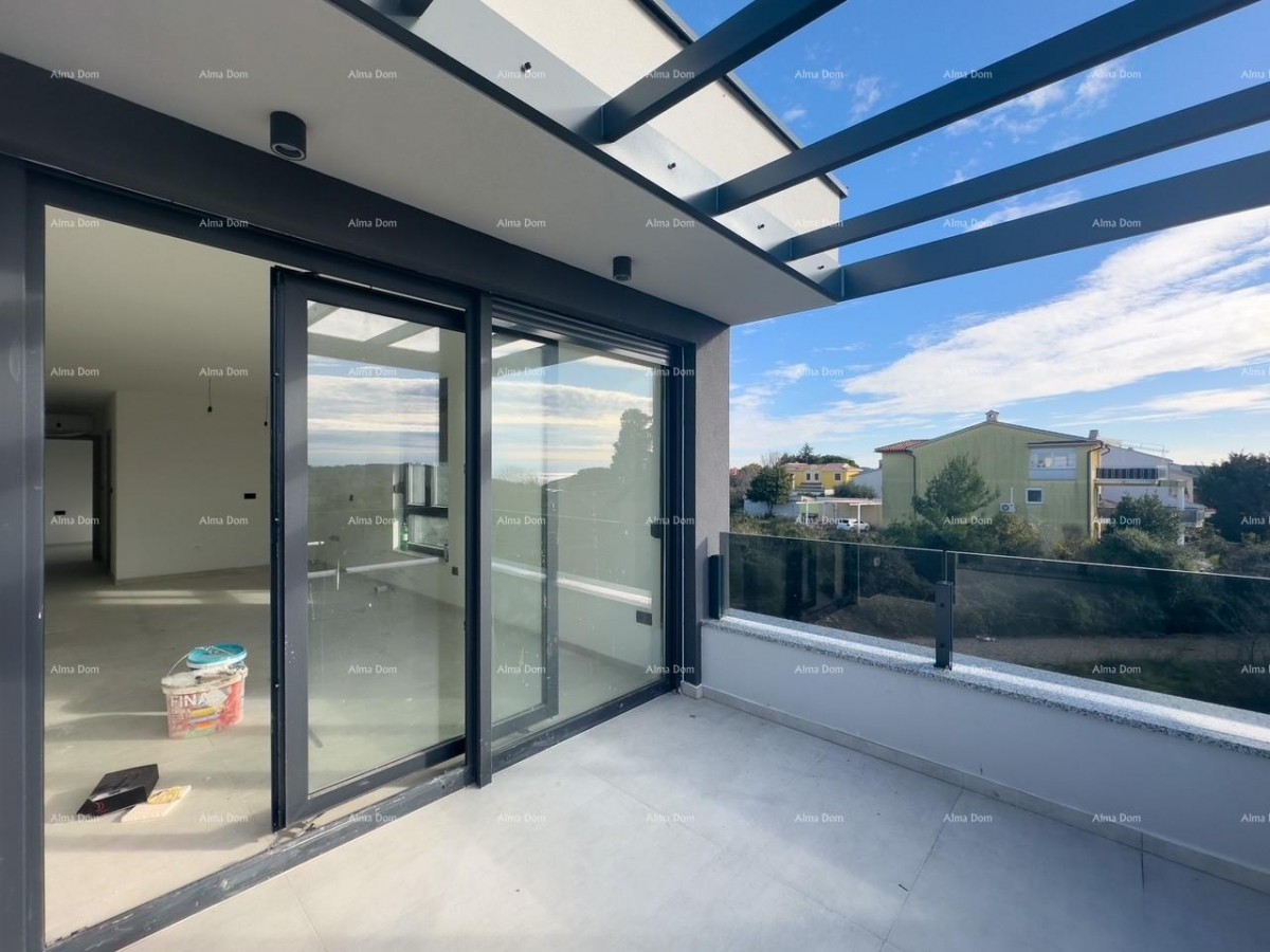 Prodajemo stan u novoj zgradi u Banjolama. 16