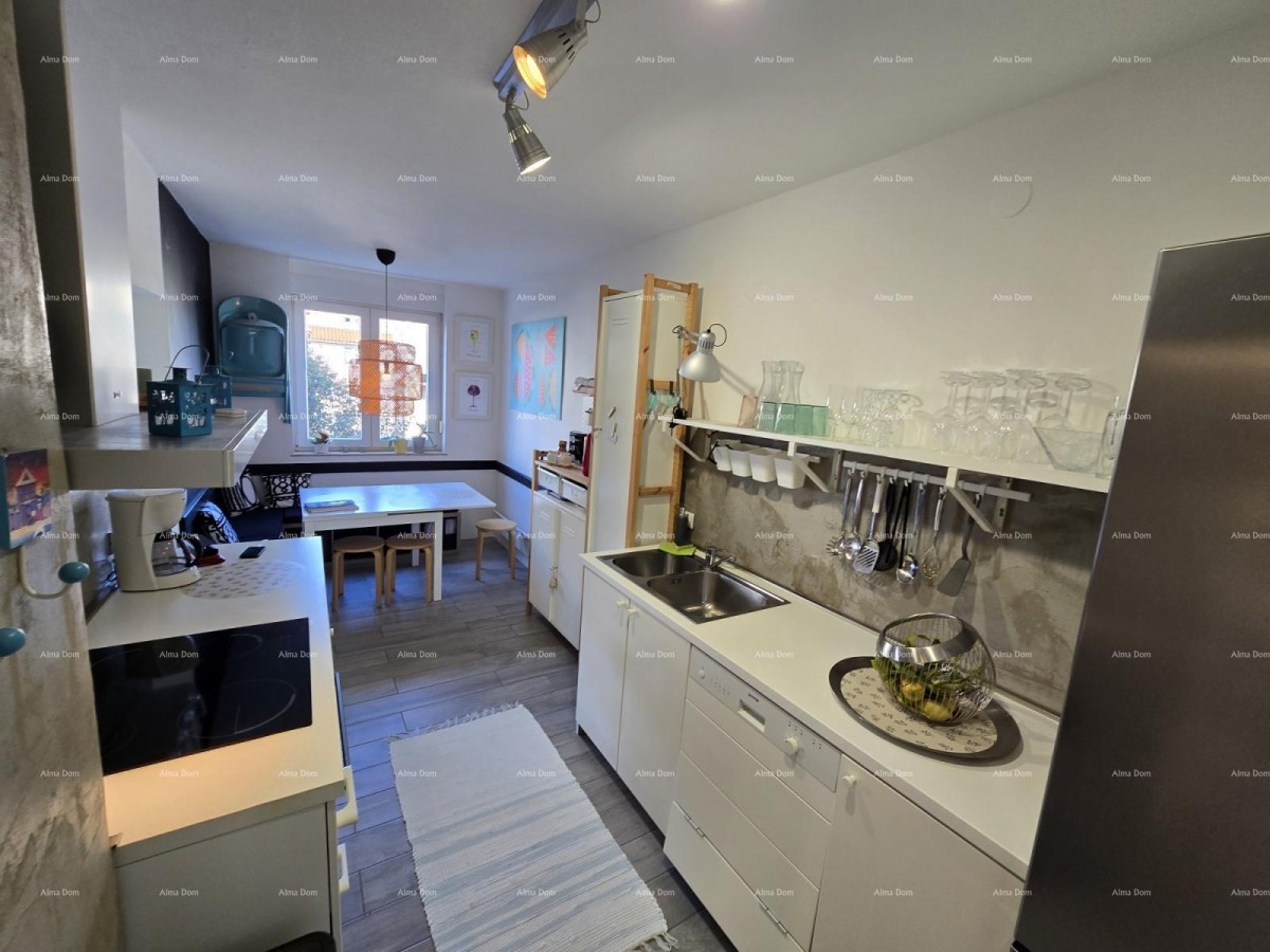 Obiteljski stan nedaleko od centra Pule! 10