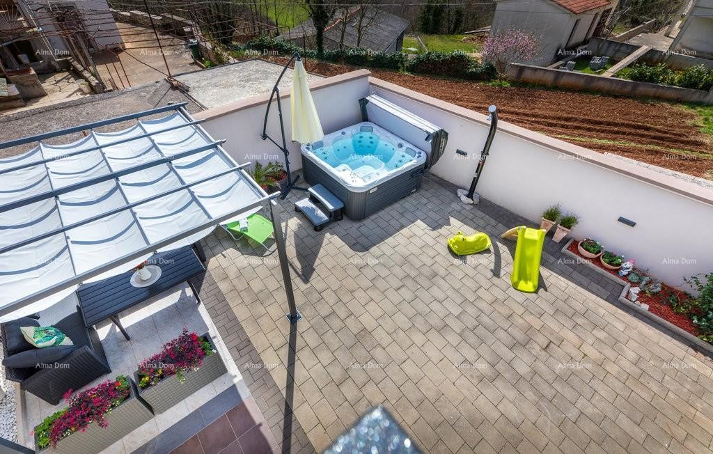 Last house in the row, with a jacuzzi! Marčana. 12