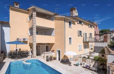A beautiful villa with a pool in Vodnjan is for sale