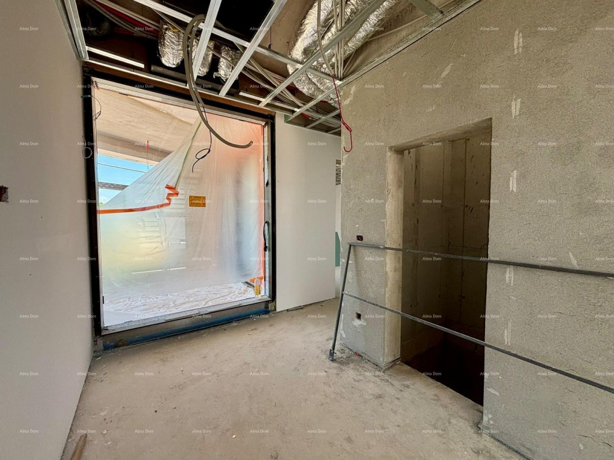 Prodaje se moderna vila u Rovinju 37