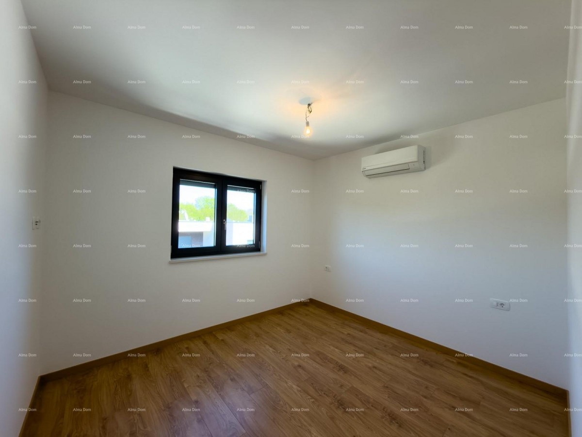 Новая постройка в отличном месте. 23