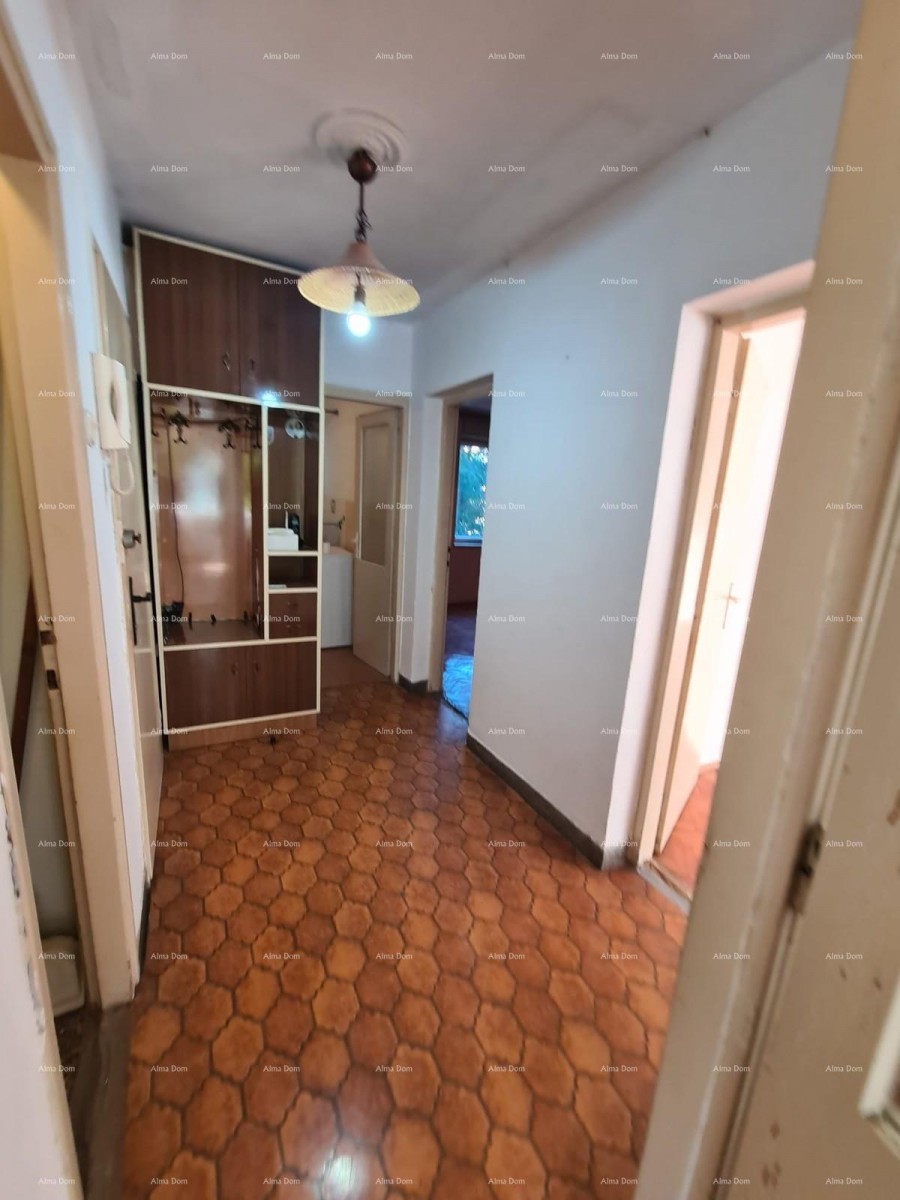 Chestnut. Apartment for sale in an excellent location, Pula! 30