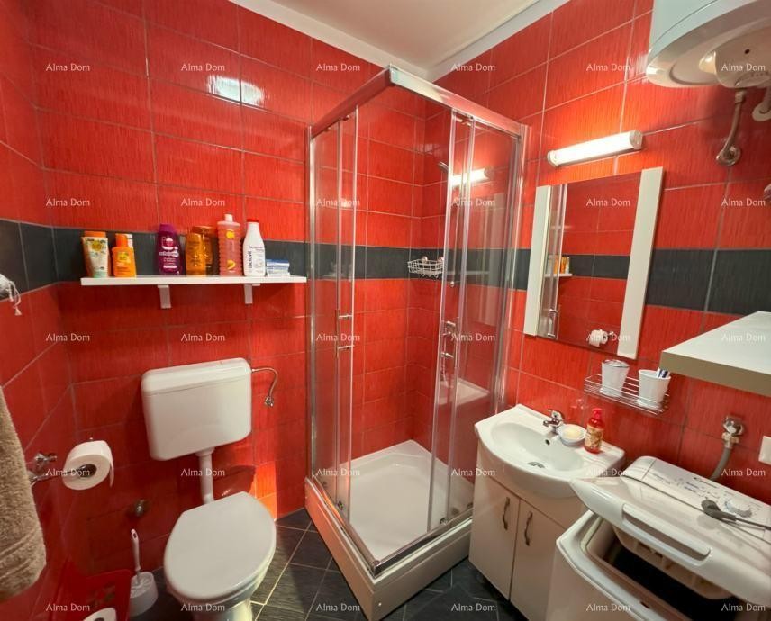 Na prodaj: Apartma v Novigradu z velikim vrtom. 8