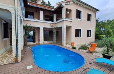 Прекрасный семейный дом с видом на море – Вепринак, Опатия