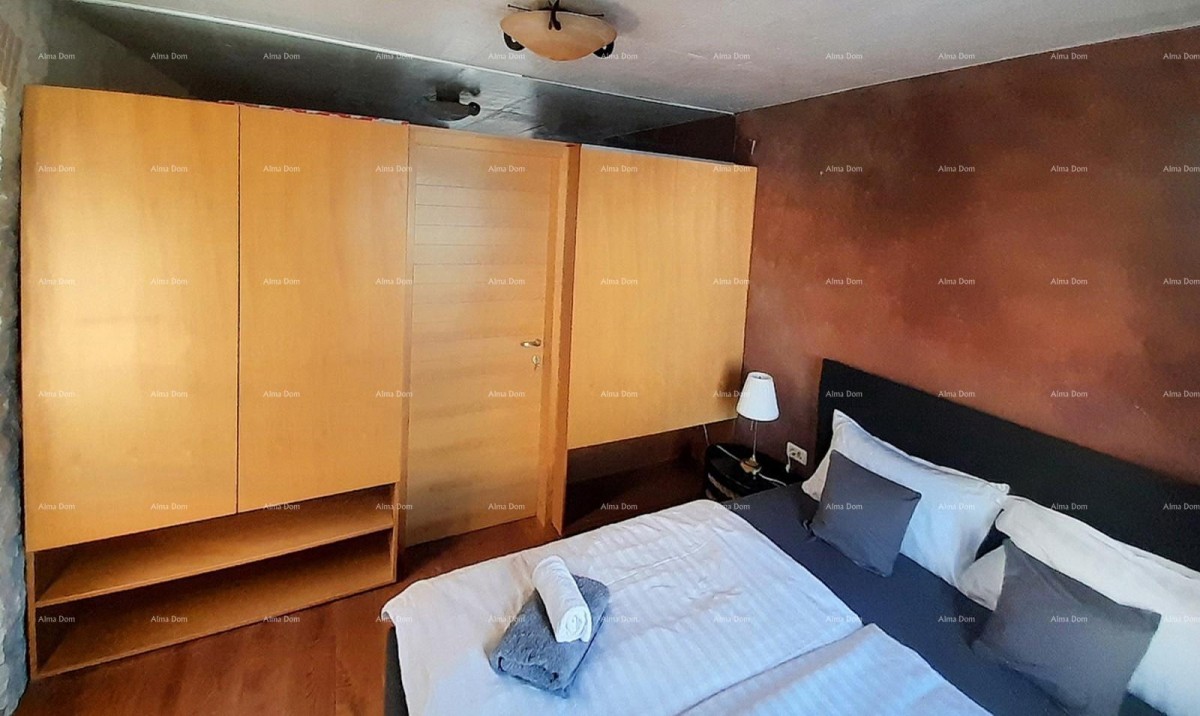 Funtana, Vendesi casa in pietra con vista mare 6