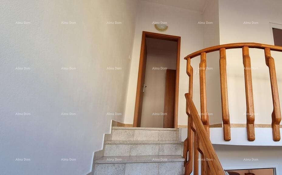 Buje Kaštel 16