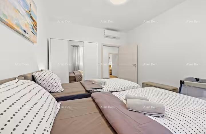 Pomer. New Detached Single-Story House with Pool. 21