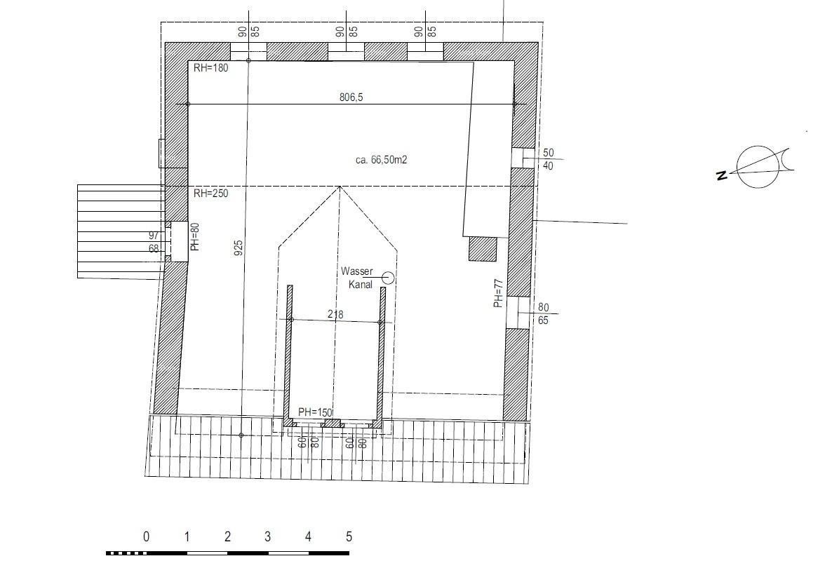 Kuća samostojeća stara za rekonstrukciju , blizina mjesta Motovuna. 11