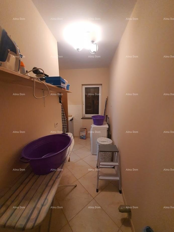 Семейный дом с гаражом, погребом и возможностью покупки дополнительного участка земли – 30 минут от Пулы 19