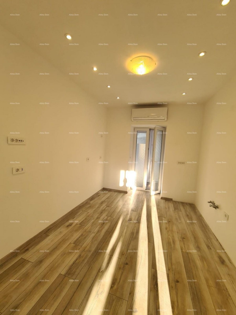 Pula – renoviran dvosobni stan v centru, 72,83 m² 4