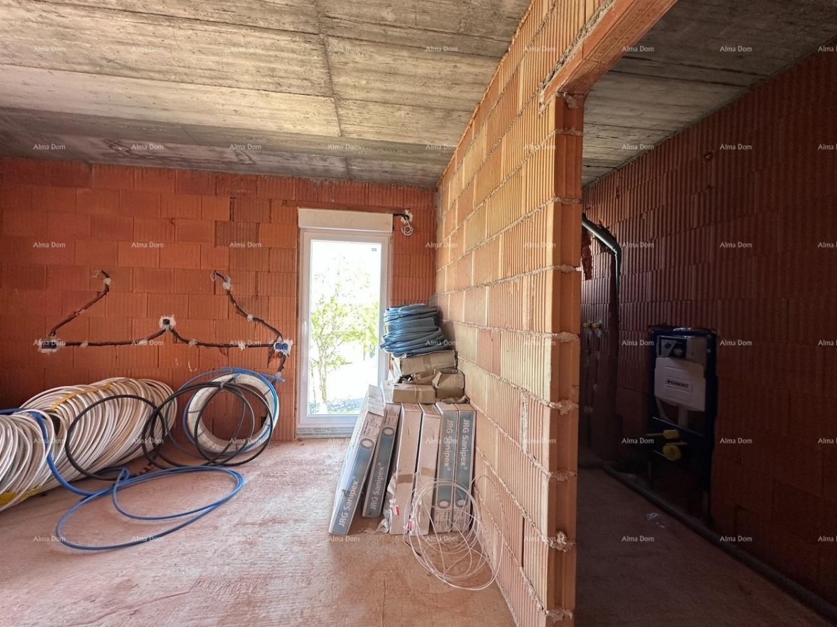 Umag- For sale: semi-detached house in rough construction phase. 17