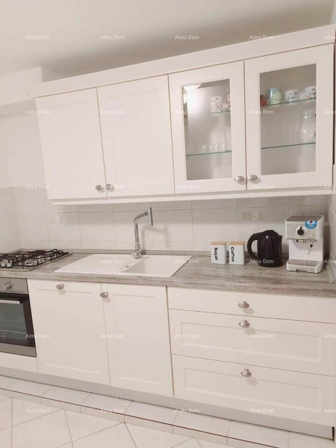 Two apartments and a commercial space, Rovinj 3