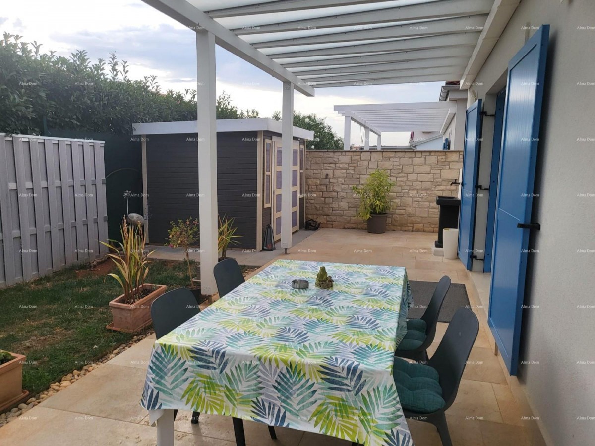 Cittanova, casa a un piano con piscina 4