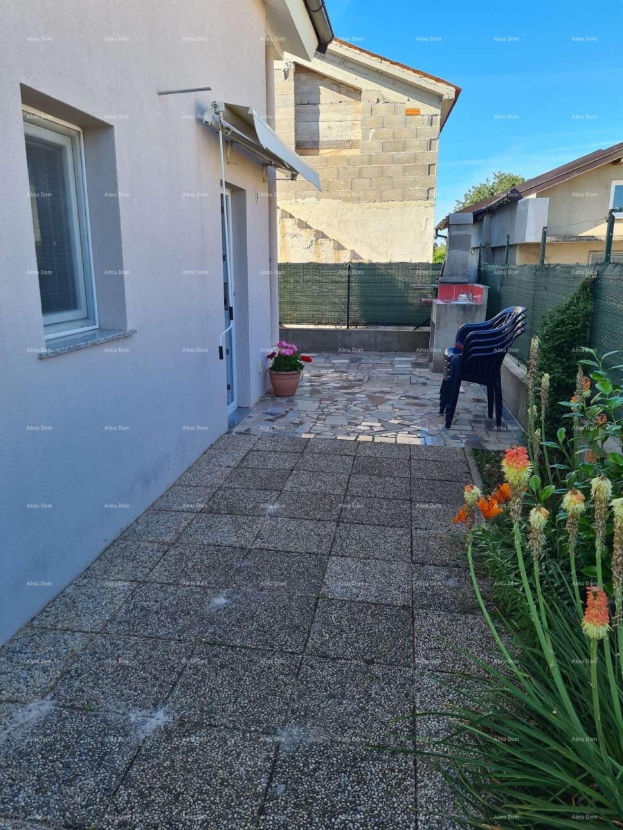 PEROJ, Stan na gornjem katu, blizu mora. 18