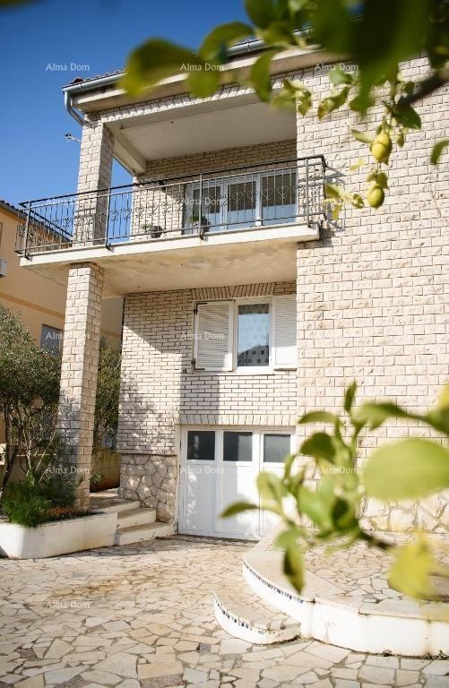 ПРЕМАНТУРА – прекрасный многоквартирный дом с тремя квартирами 20