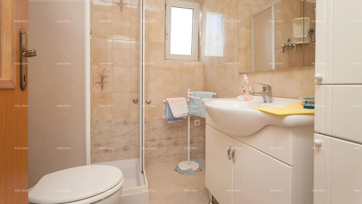 Prodaje se lijepa kuća, blizu mora u Umagu 19