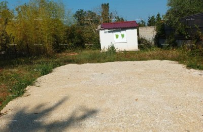 VENDITA DI TERRENO EDILIZIO 370m2 – KRNICA, ISTRIA