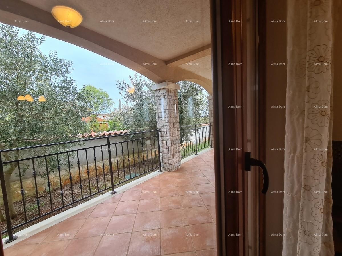 Vicino alla città di Dignano, casa vacanze con piscina 10