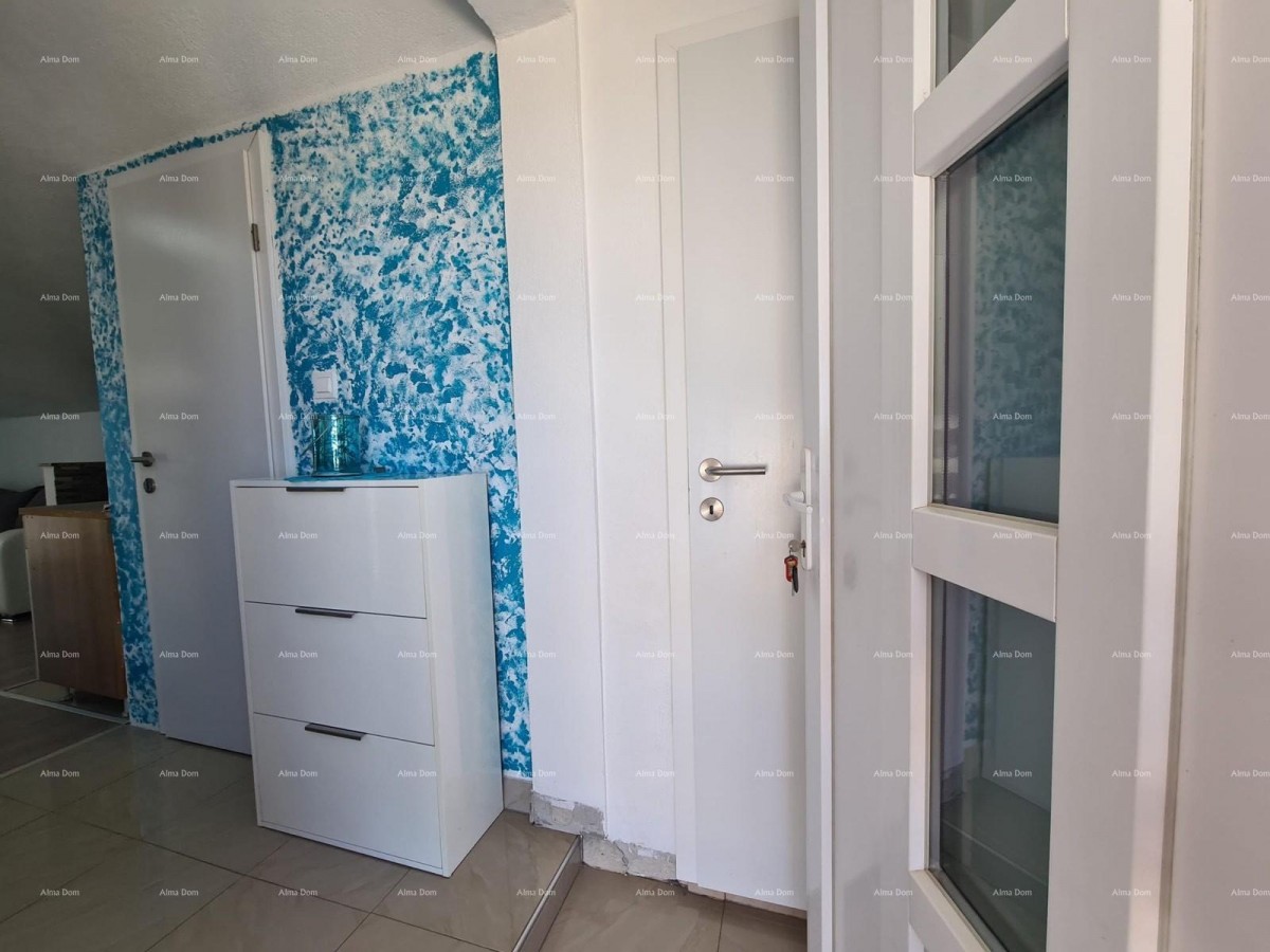 PEROJ, Stan na gornjem katu, blizu mora. 2