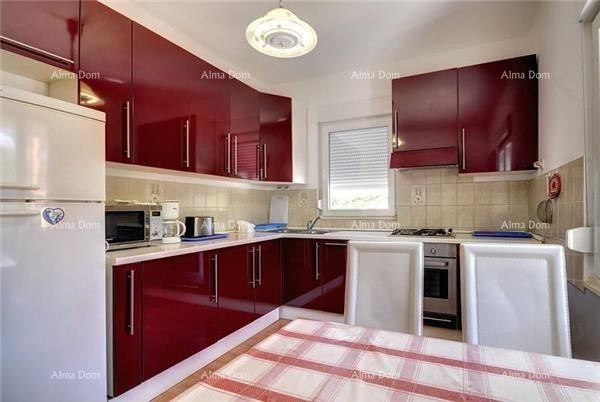 На продажу: Апартаментный дом с бассейном и видом на море – Банёле! 18