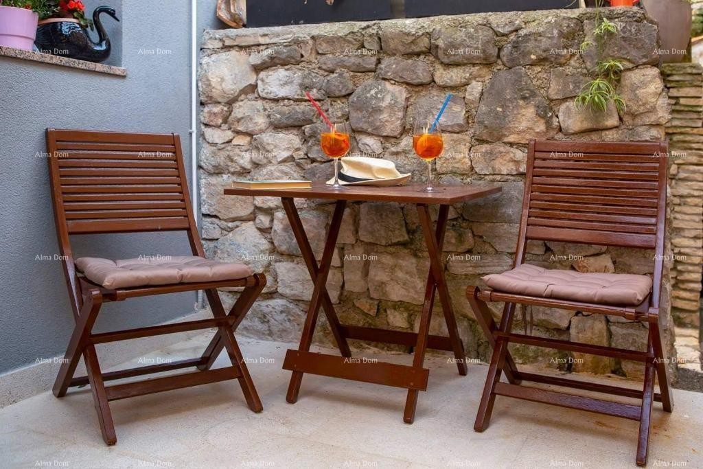Prodaja - Elegantno uređen dvoetažni stan u staroj jezgri grada, Rovinj! 1