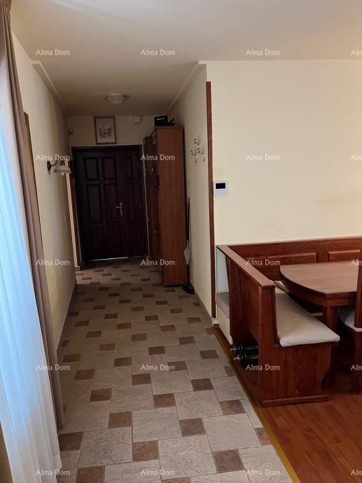 Poreč - Prostorno in popolnoma opremljeno stanovanje na odlični lokaciji! 4