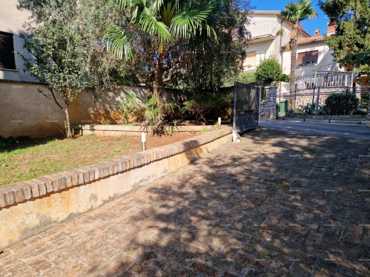 UMAGO - Spaziosa casa con ampio giardino, prima fila al mare 4