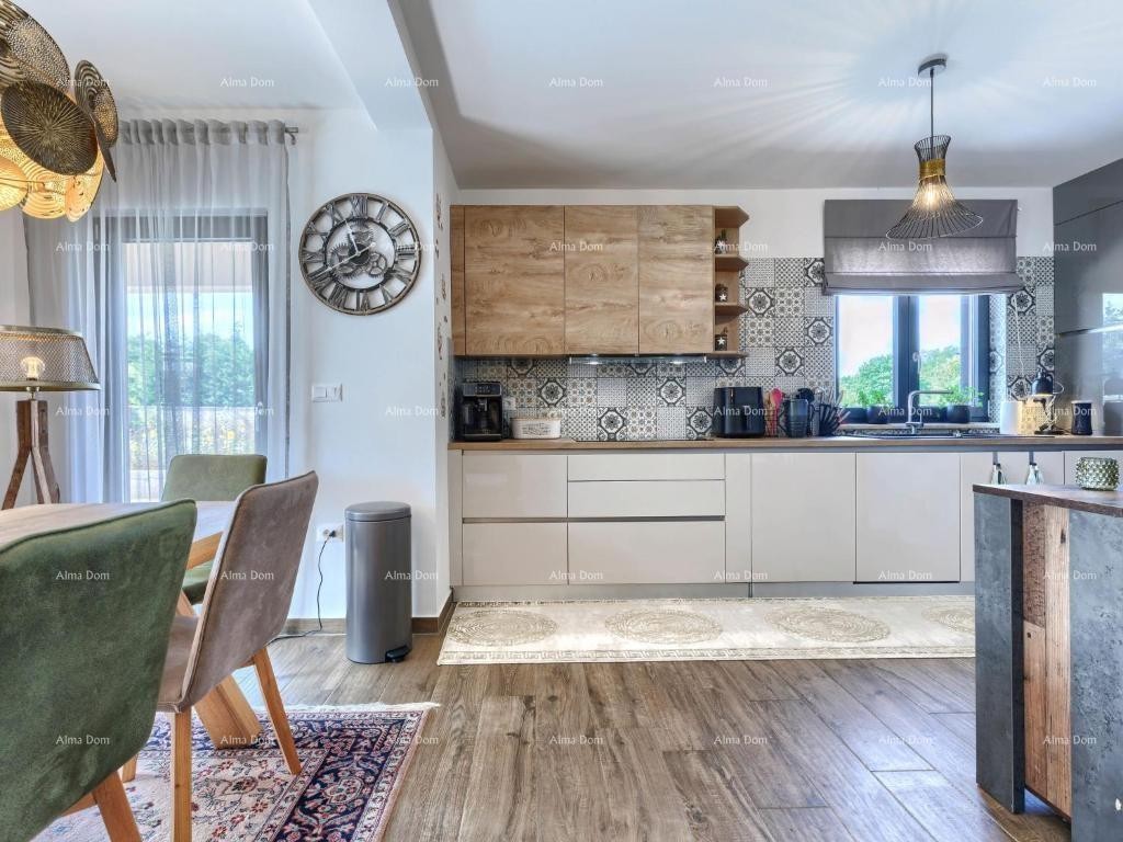 In vendita villa di lusso con piscina in un'oasi verde nei dintorni di Labin 8