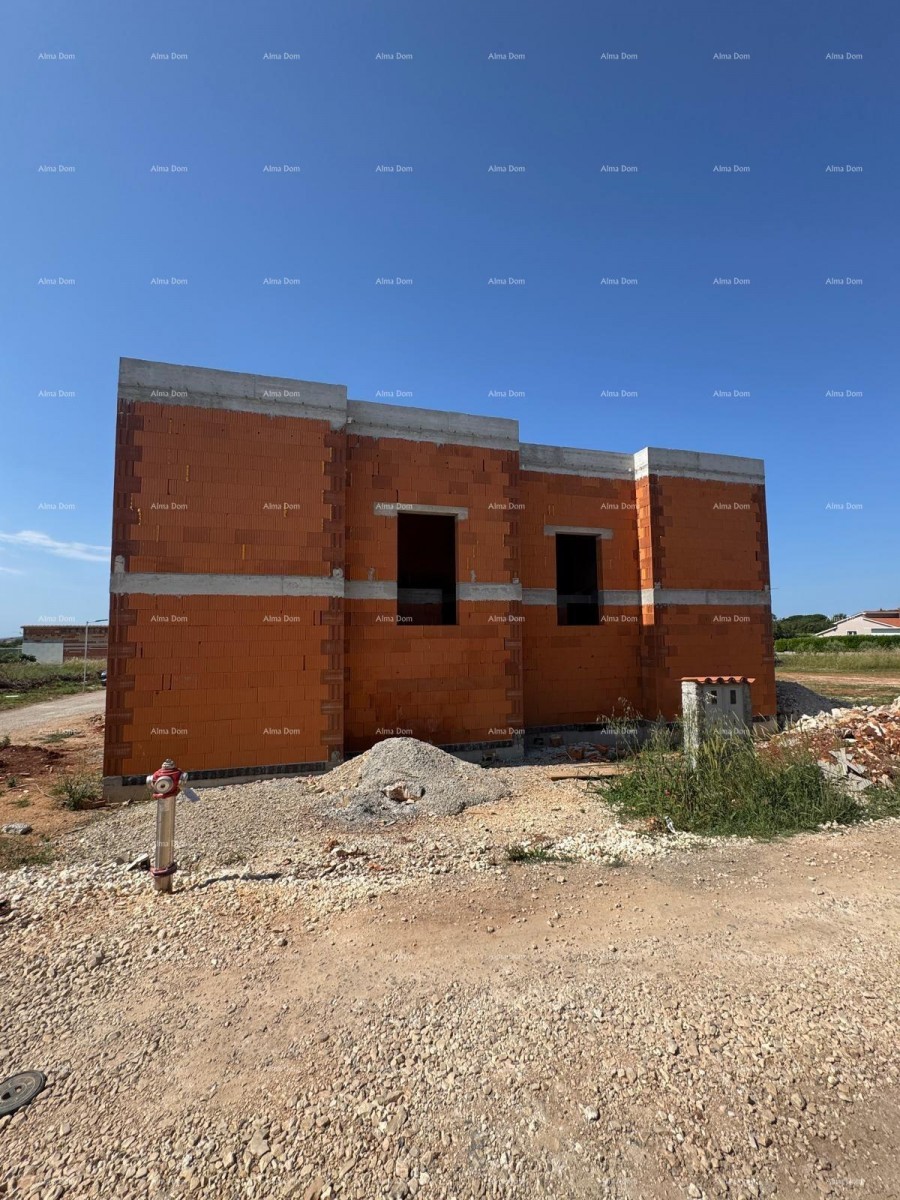 Prodaja duplex kuće s bazenom u širem dijelu grada Pule! 2