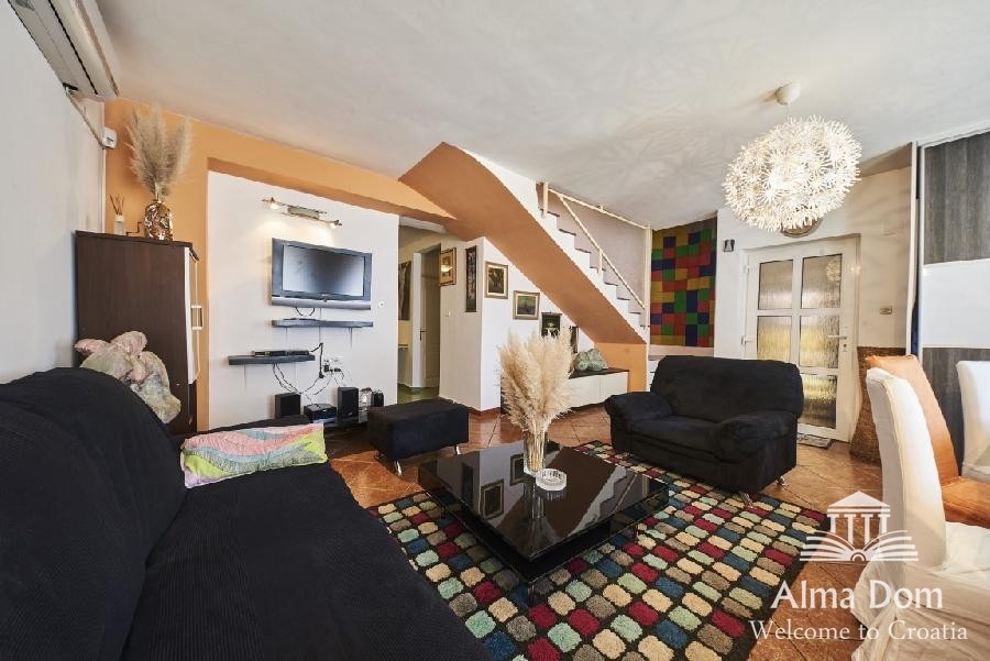 Hiša, blizu mesta Umag. 5