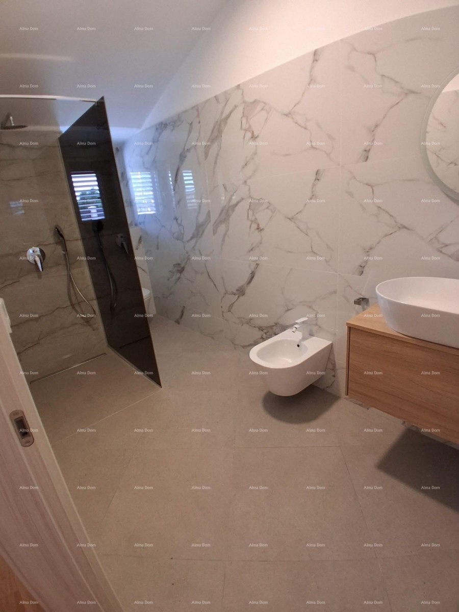 Продажа - роскошный дом на большом участке с бассейном, спа-салоном и тренажерным залом, Пореч! 43