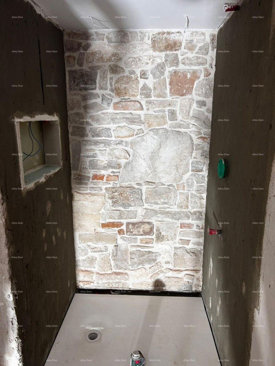 Prodaja ekskluzivnog stana u rustikalnom stilu, na top lokaciji, u centru Pule! 9