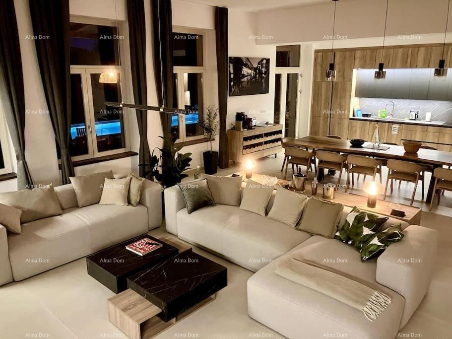 Prodamo lepo in moderno hišo, Poreč 25