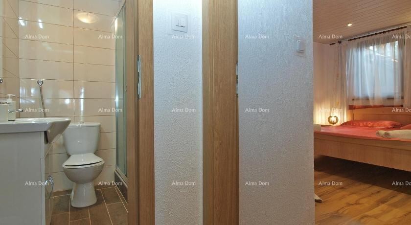 ДОМ С 3 АПАРТАМЕНТАМИ, МЕДУЛИН 13