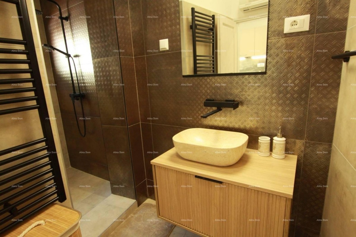 Stan u centru Pule, 79 m² 9