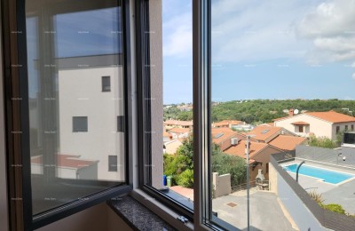 Banjole! Trosoban stan u novogradnji!  5 minuta do mora i Marine.