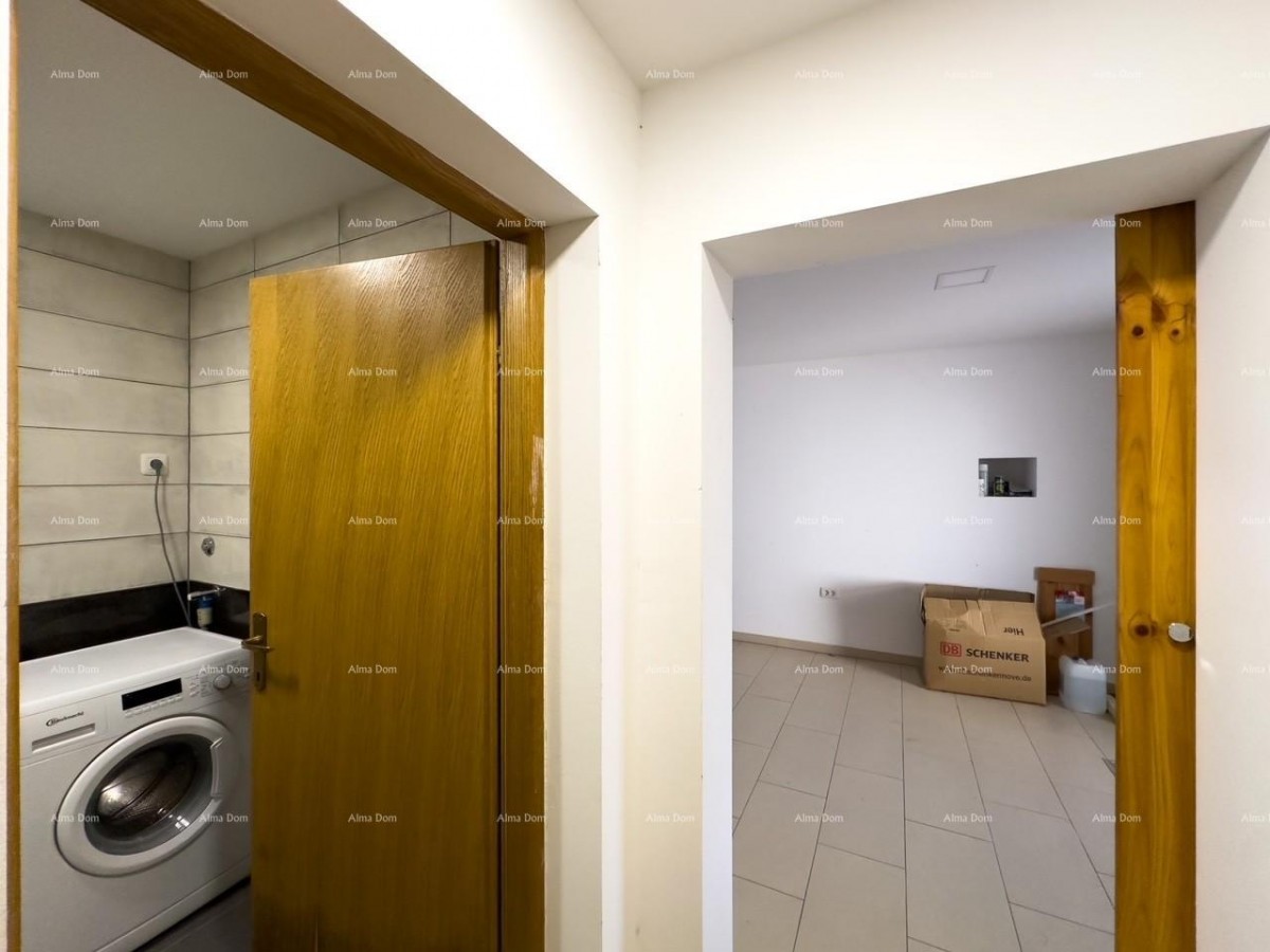 Vendita di una casa ristrutturata e arredata con vista mare, Medulin! 8