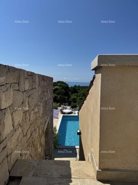 Casa Mediterranea con piscina e vista mare, Raša 11