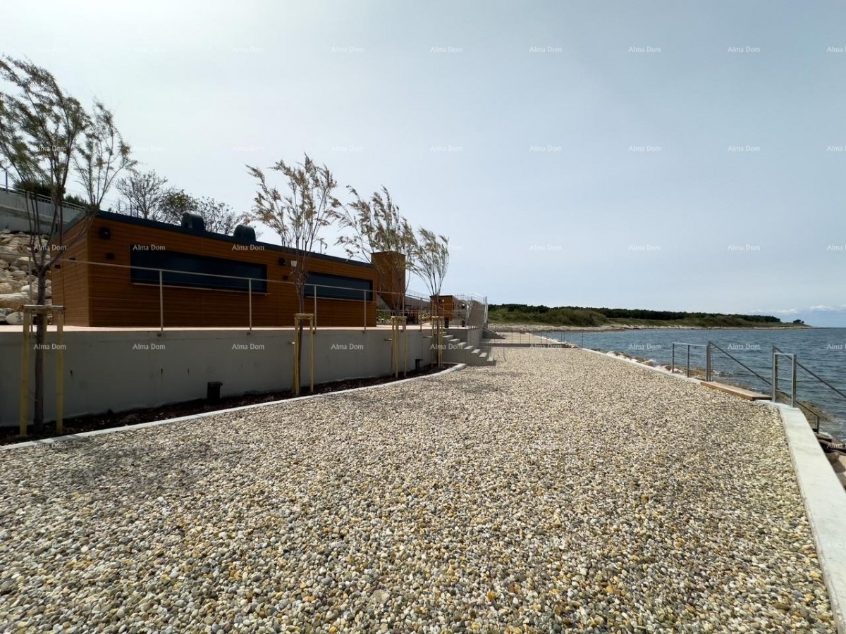 Umag. Prodajemo apartman u luksuznom Aparthotelu! Crveni Vrh 34