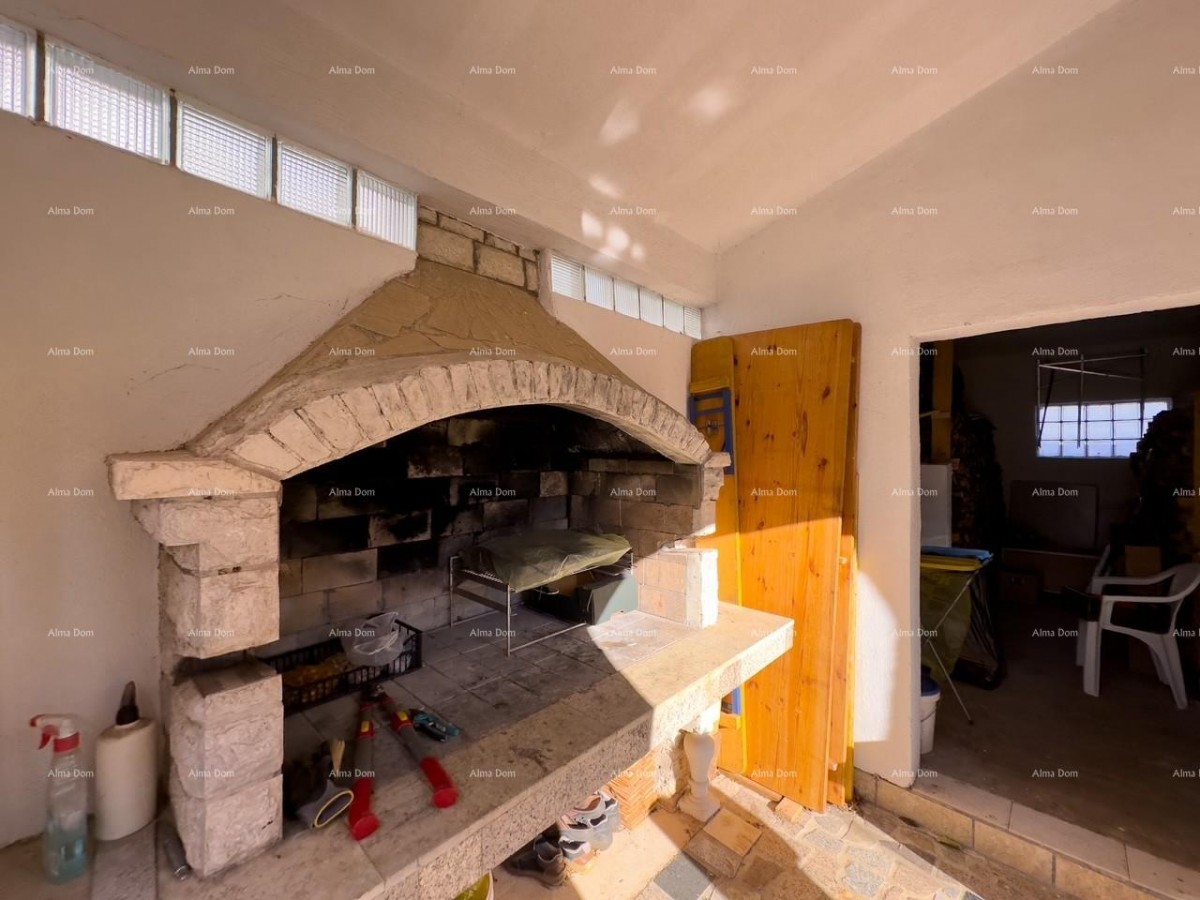 Velika hiša s 4 stanovi - Peščena uvala! 18