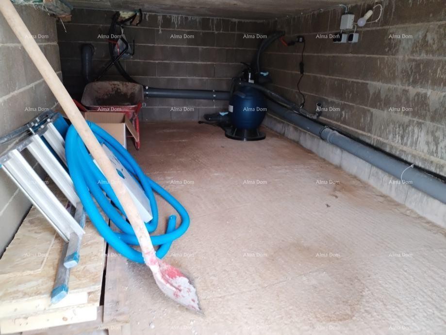 Дом с бассейном и спортивными удобствами 14