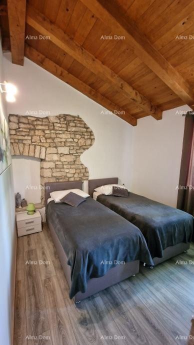 Sveti Lovreč, splendida villa in pietra con ampio giardino 9