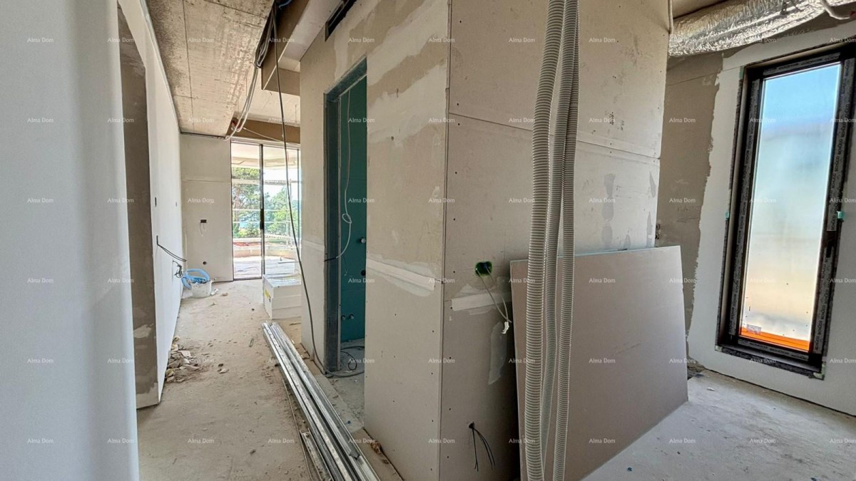 Prodaje se moderna vila u Rovinju 46