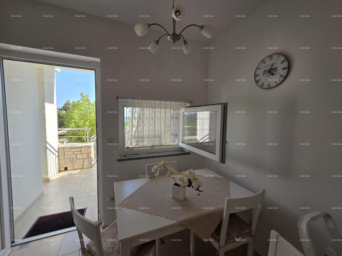 Prodaja šarmantnega stanovanja v pritličju, 60 m², Duga Uvala 11