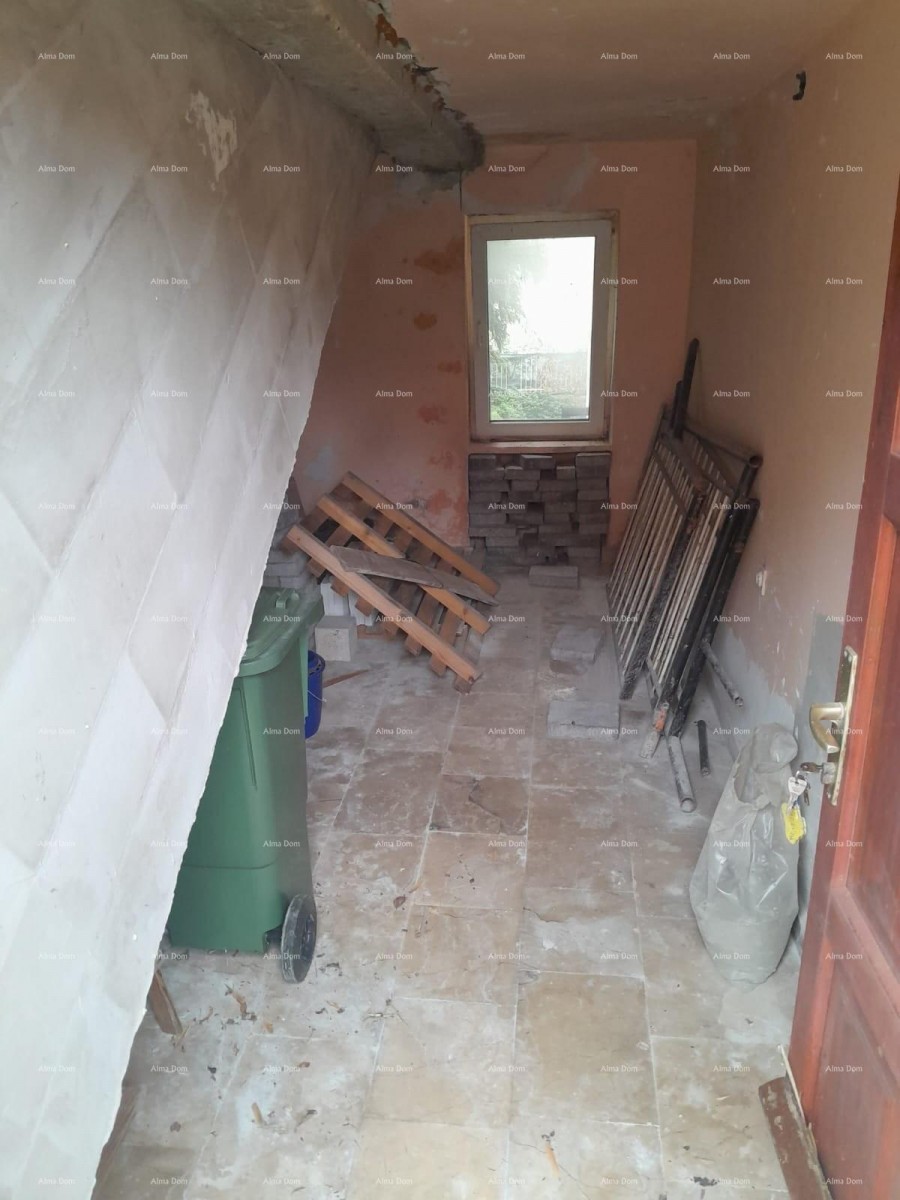 For Sale – 1st Floor of a House with Garden and Parking 10